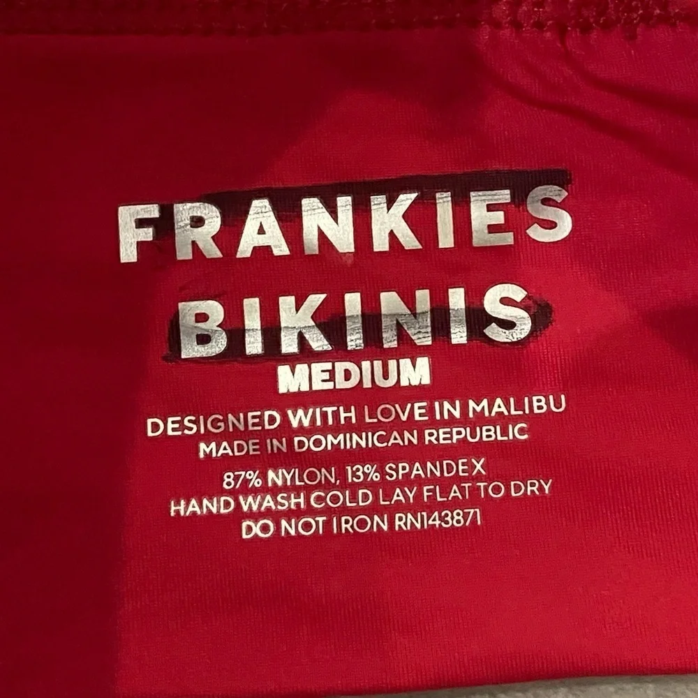 New! Frankie’s Bikinis Cleo Ribbed Bikini Top Red 10713